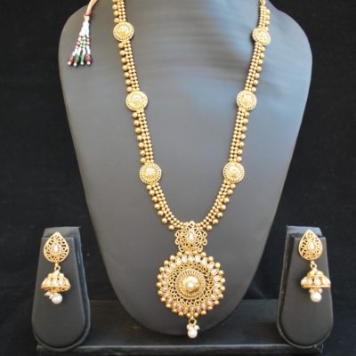 Imitation copper base pearl temple jewellery necklace set
