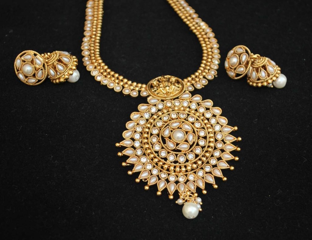 Long Harama Style Pearl Temple Jewellery Necklace set