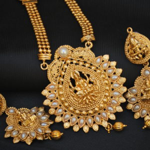 Imitation artificial jewellery Temple Jewellery in artificial jewellery Temple Jewellery in pearls long necklace setearls long necklace set