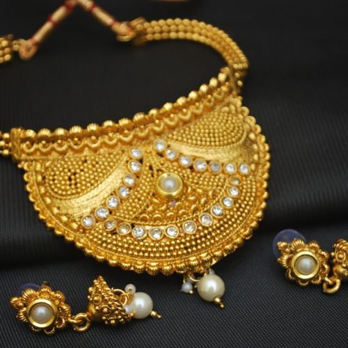 Artificial copper Base Elegant Choker Necklace set