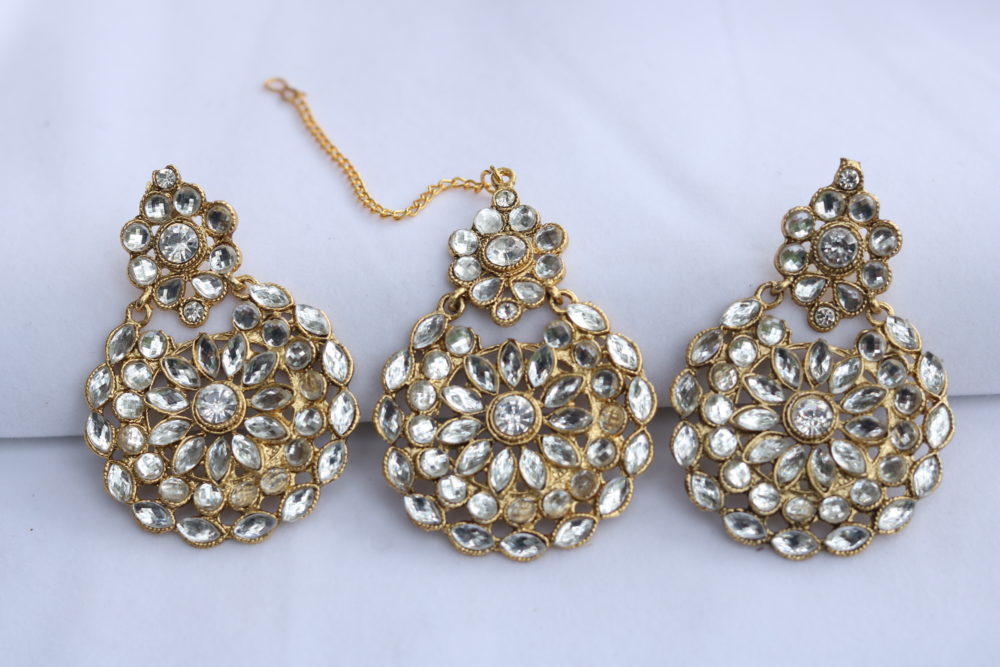 Pure hand-made white quartz stone earrings - Shop jtdreamer Earrings &  Clip-ons - Pinkoi