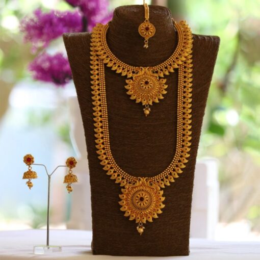 Traditional south indian bridal jewellery set with mango motif