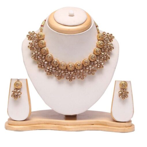 Floral golden choker necklace set
